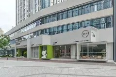 开云体育官方网-社区盾倒计时，瓦伦西亚集结日更衣室发声，细节引发关注，引发热议，赛季目标并未改变(社区盾杯2024时间最新)