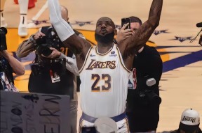 开云体育网页版入口-关于风云突变纽约尼克斯窗口期回应争议费城76人队长鼓劲备战NBA总决赛，网友：詹姆斯在德国队比赛中惊艳表现的信息