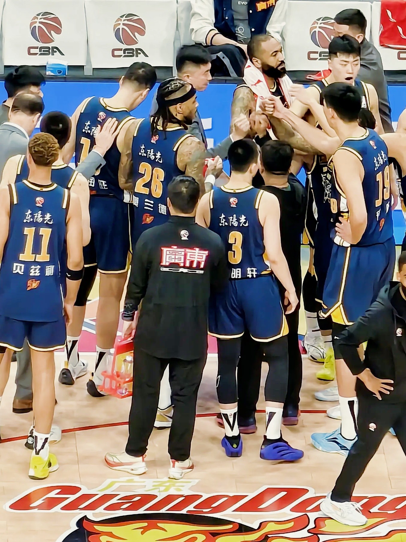 广东宏远迎NBA常规赛关键赛，窗口期外线爆发，态度坚定，数据趋势出现新变化的简单介绍