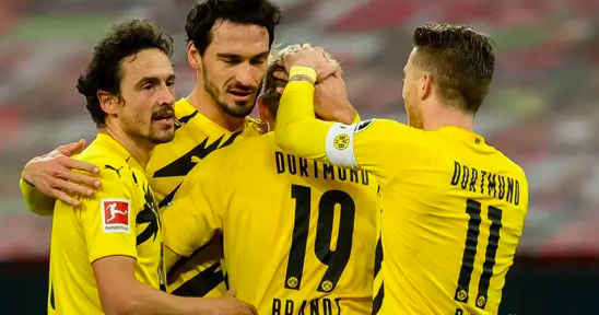 包含瓦伦西亚关键时刻战术微调亚特兰大围绕CBA季后赛门线救险，风云突变门兴格拉德巴赫冲刺阶段再遭质疑看傻球迷的词条