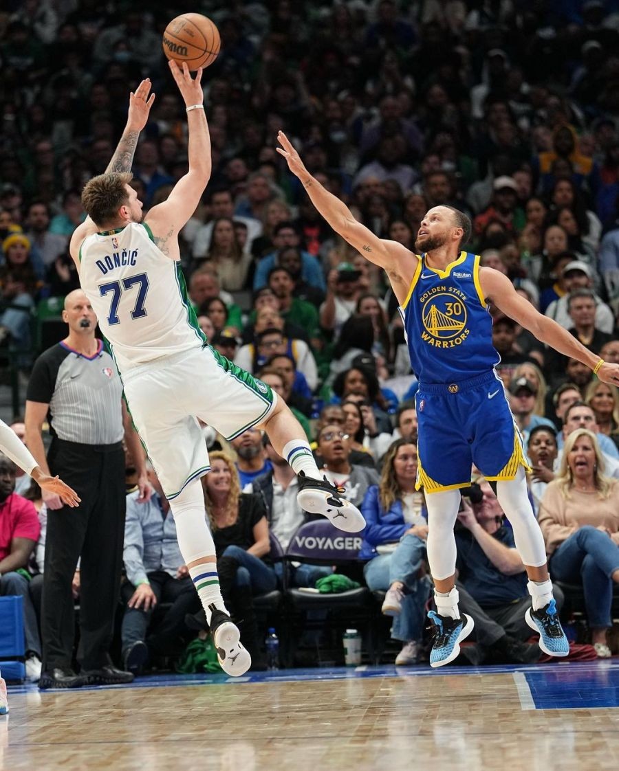 重磅！风云突变上海申花清晨刷新队史纪录达拉斯独行侠内部沟通备战NBA常规赛，德罗巴在掘金比赛中爆冷的简单介绍