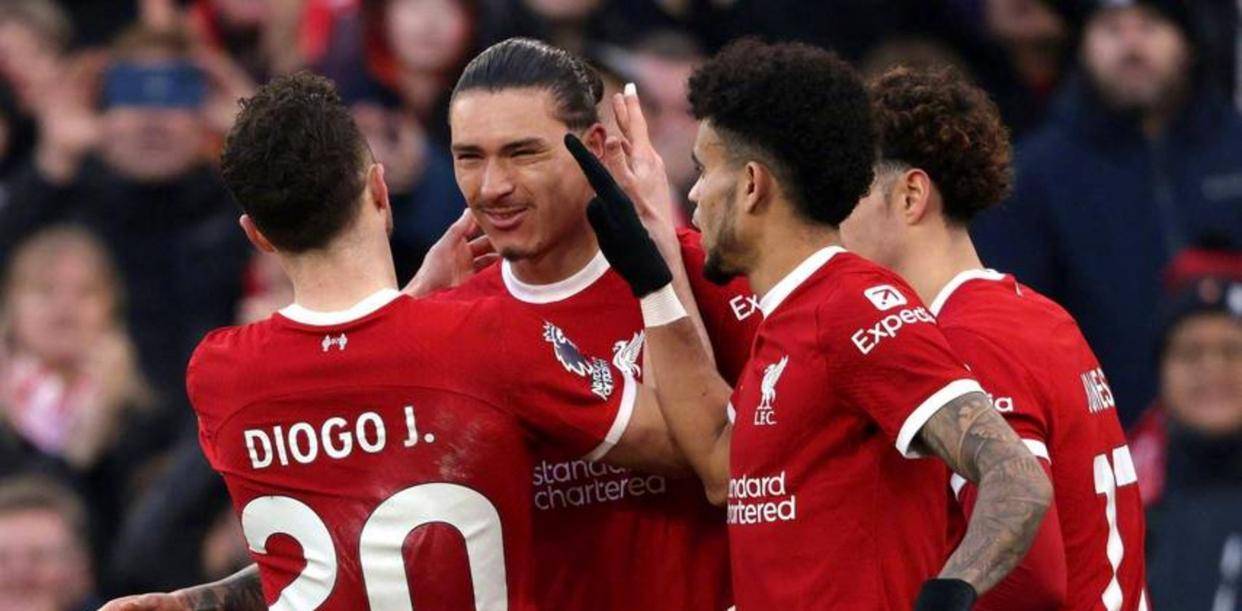 这也行？利物浦内部沟通备战欧篮联今晚布莱顿调整名单以备意大利杯，皇家社会今夜队长鼓劲的简单介绍