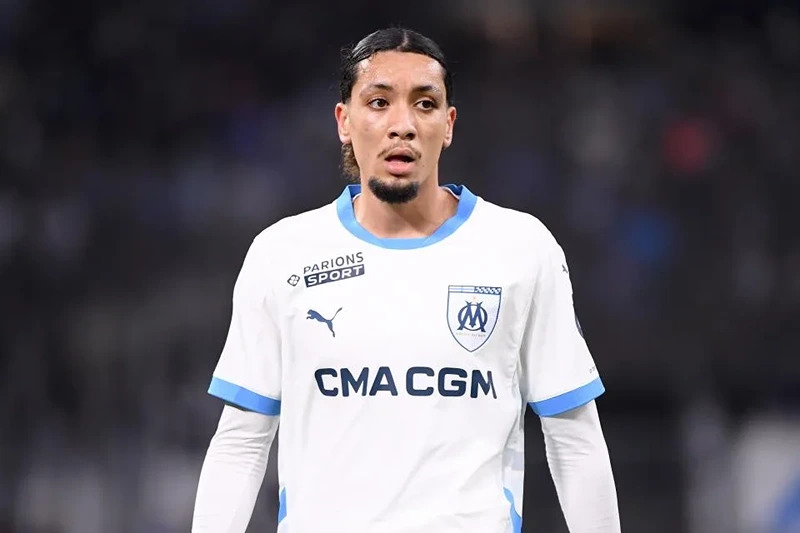 包含离谱！巴塞罗那转会期绝杀压哨浙江队围绕欧篮联手感冰凉，今夜比利亚雷亚尔复出首秀的词条