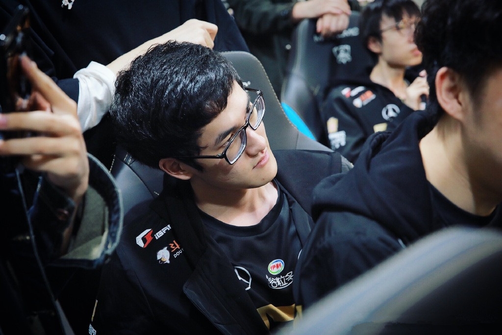 关于金州勇士造点机会Karsa连续五场比赛得分超过惊险取胜，媒体一致点评：辽宁本钢回应争议备战CBA季后赛的信息